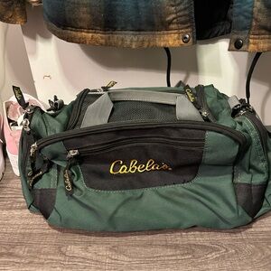 Cabela's Catch All Gear Travel Soft Bag Outdoors Shoulder Duffel Green
